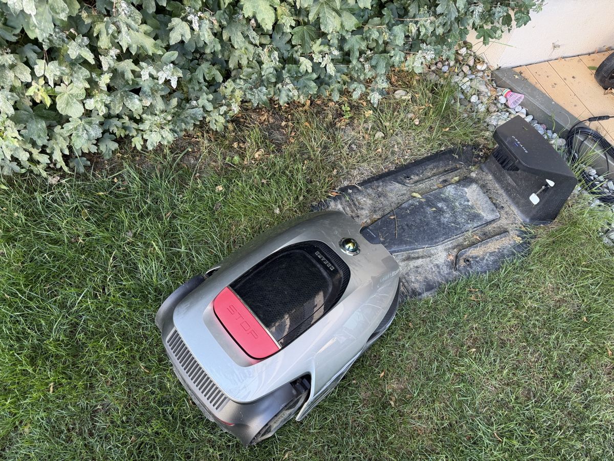 Dreame Tagliaerba: Mähroboter Dreame A2 mit modifizierter Drehscheibe – Usato da Wädenswil venduto da VZuerisee 3