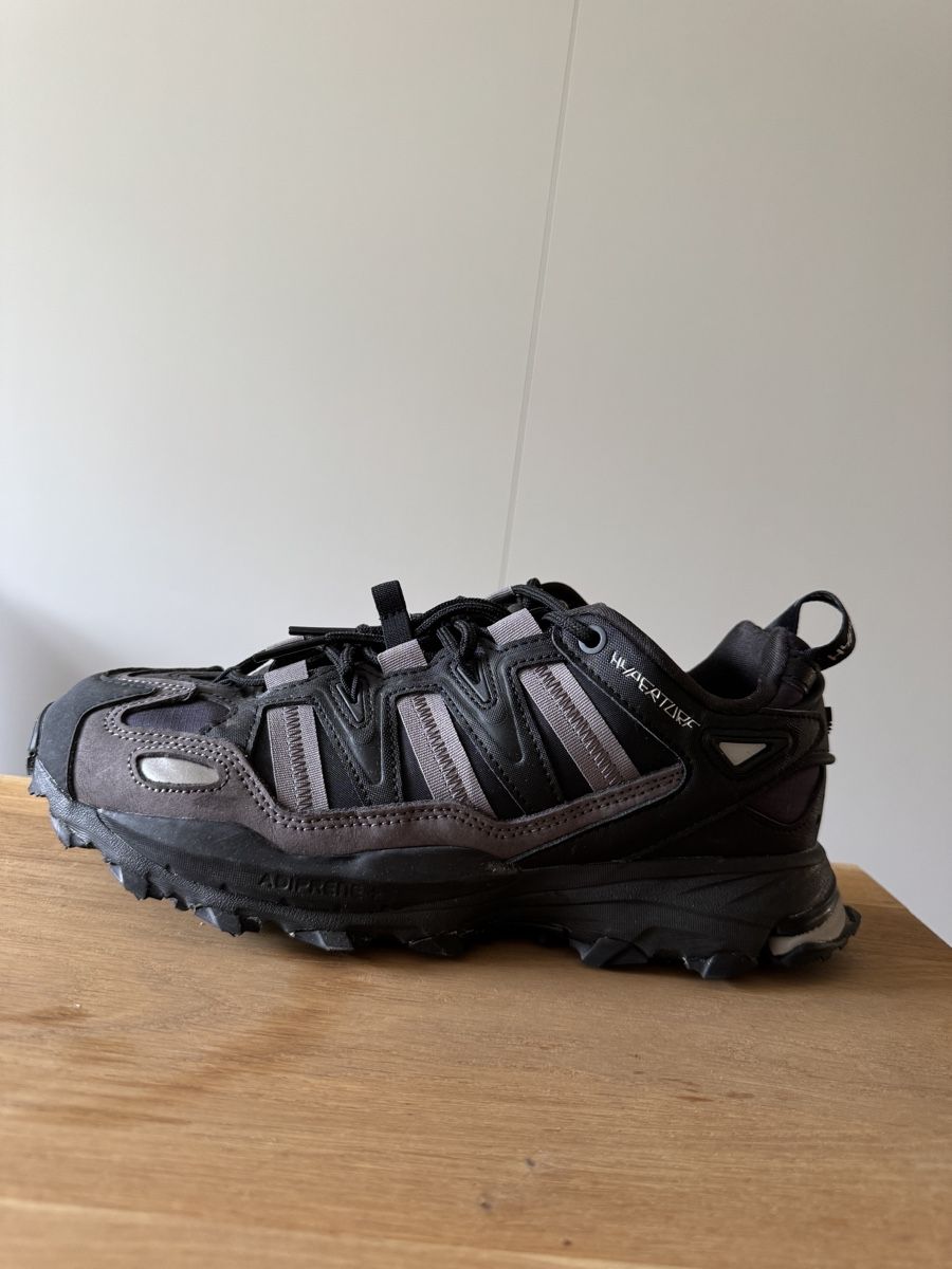 Adidas Herrenschuhe: Adidas Hyperturf Sneaker Schwarz – Gebraucht aus Zürich von tsc_z7fy