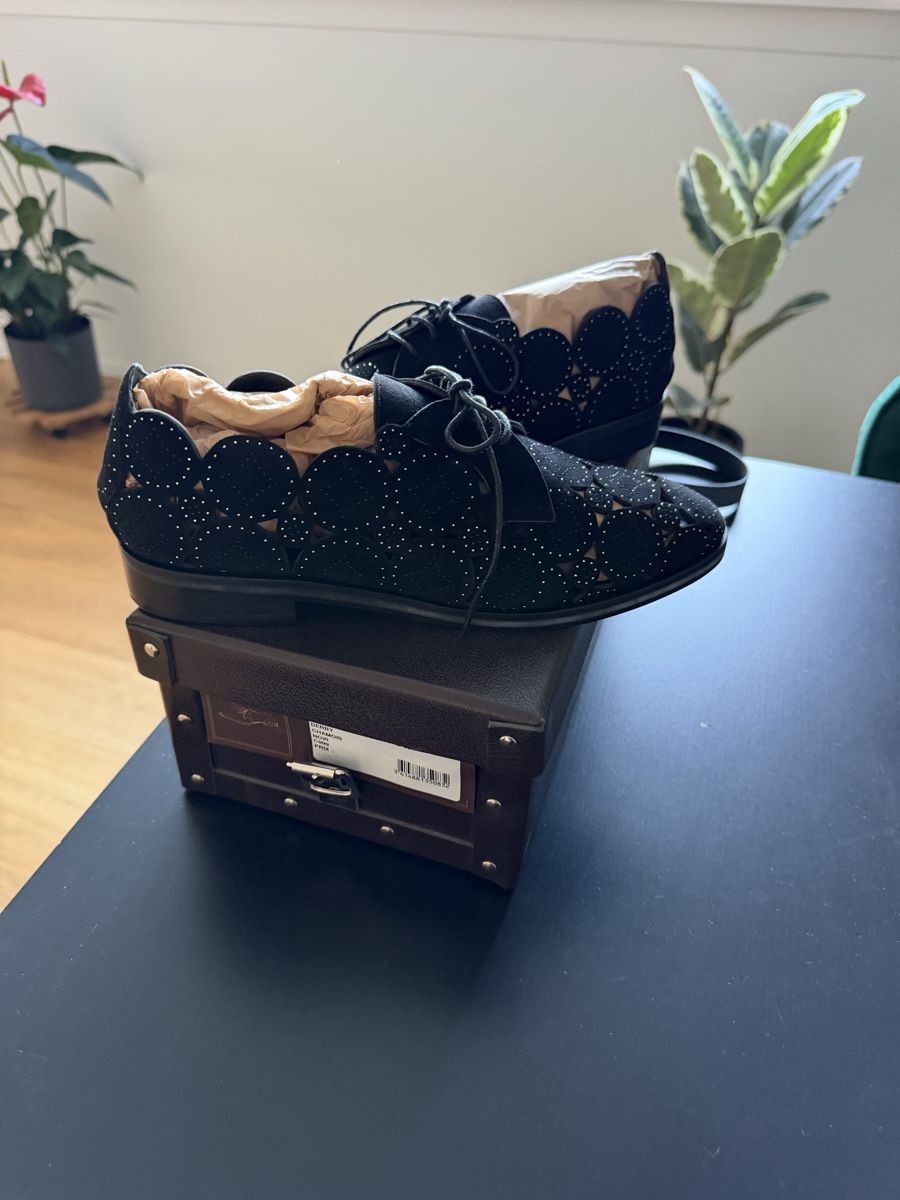 Alaia Chaussures hommes: Alaia Derby Chamois Noir – Neuf avec emballage d'origine à Giffers par Hayoz88