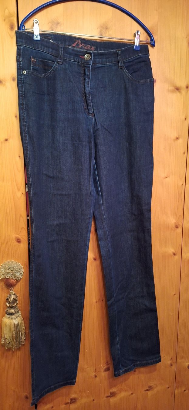 Brax Jeans: Brax Damen Jeans Gr. 40 L – Usato da Männedorf venduto da Livingston