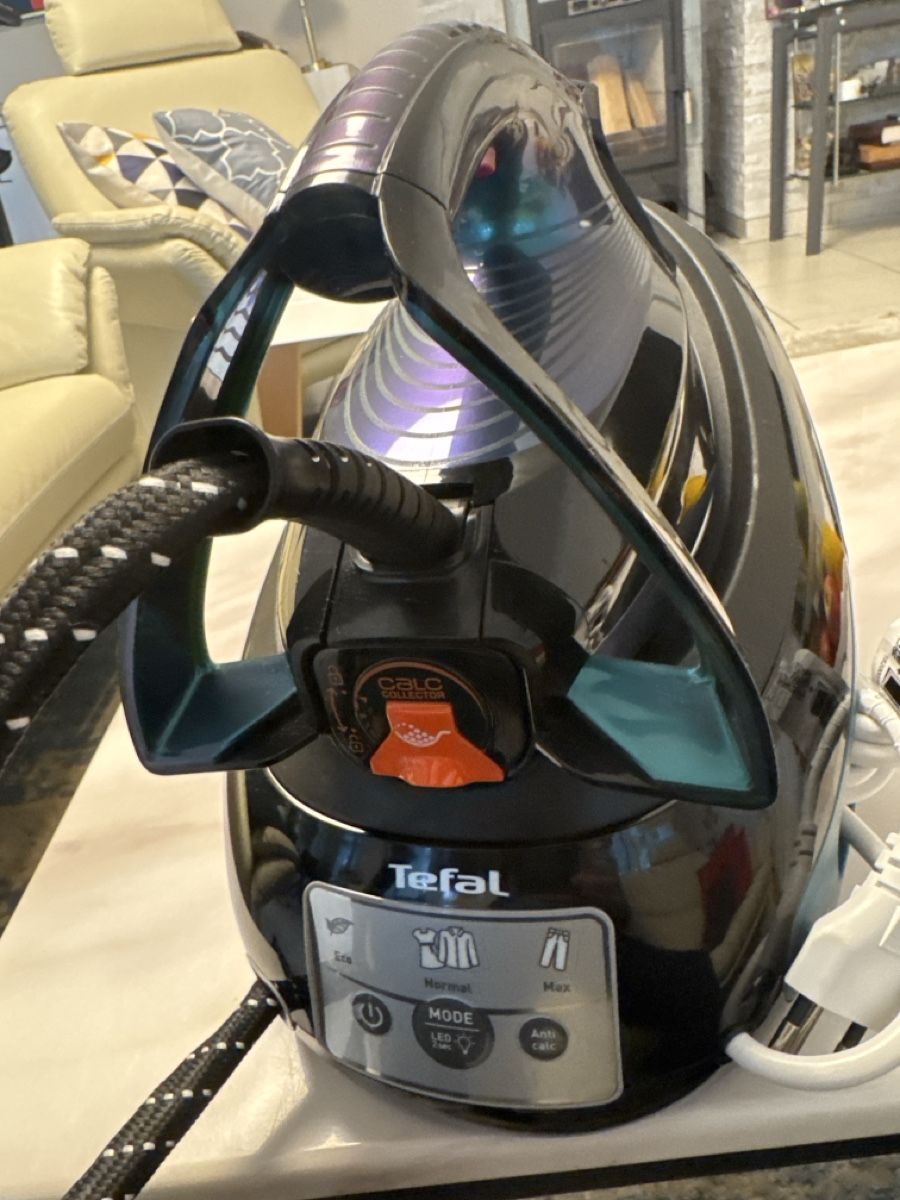 Tefal Bügeleisen: Tefal GV8151 Bügeleisen – Gebraucht aus Glattbrugg von prod01 6