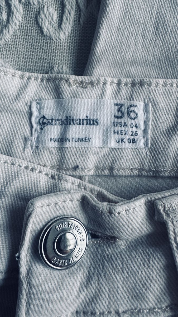 Stradivarius Jeans: Stradivarius Jeans Boot Cut – Nuovo (secondo la descrizione) da Hünenberg See venduto da Schulers 5