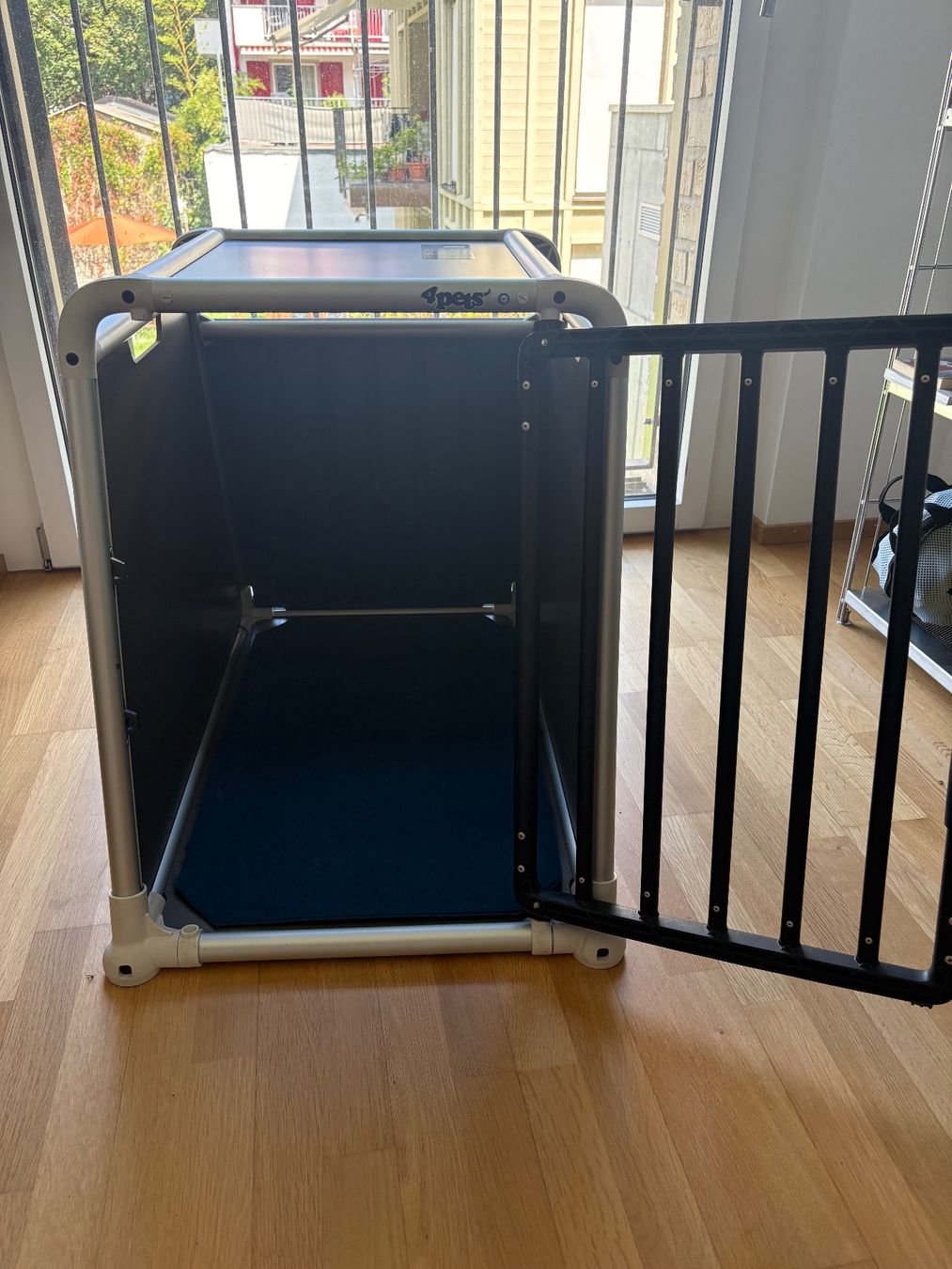 4pets Gabbie, trasporto & Sicurezza: 4Pets Eco 2M Hundebox – Usato da Bern venduto da Balmii 5