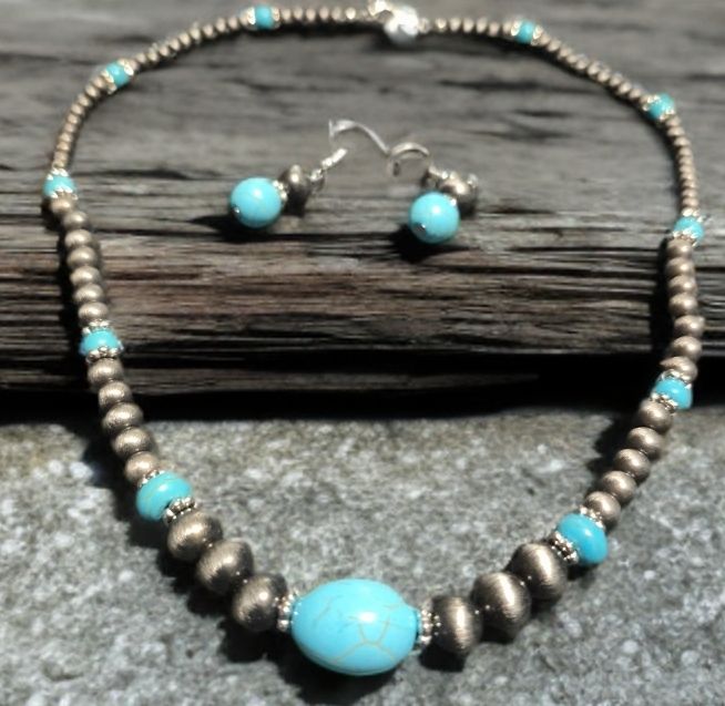 Autres bijoux: Set collana con perle turchesi e argento – Neuf (Voir description) à Giubiasco par Stefaniav