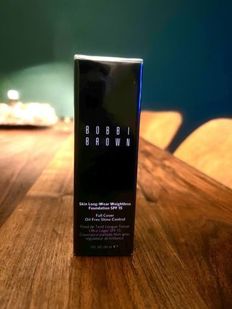 Neu! Bobbi Brown Foundation C-106 ungeöffnet
