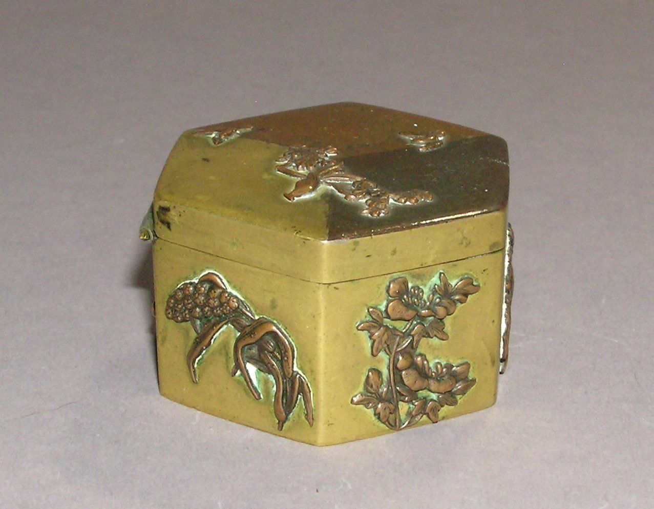 Barattoli: Dose Japan mit Vogel und Blumenmotiven – Usato da Grenchen venduto da Antique-hunter 2