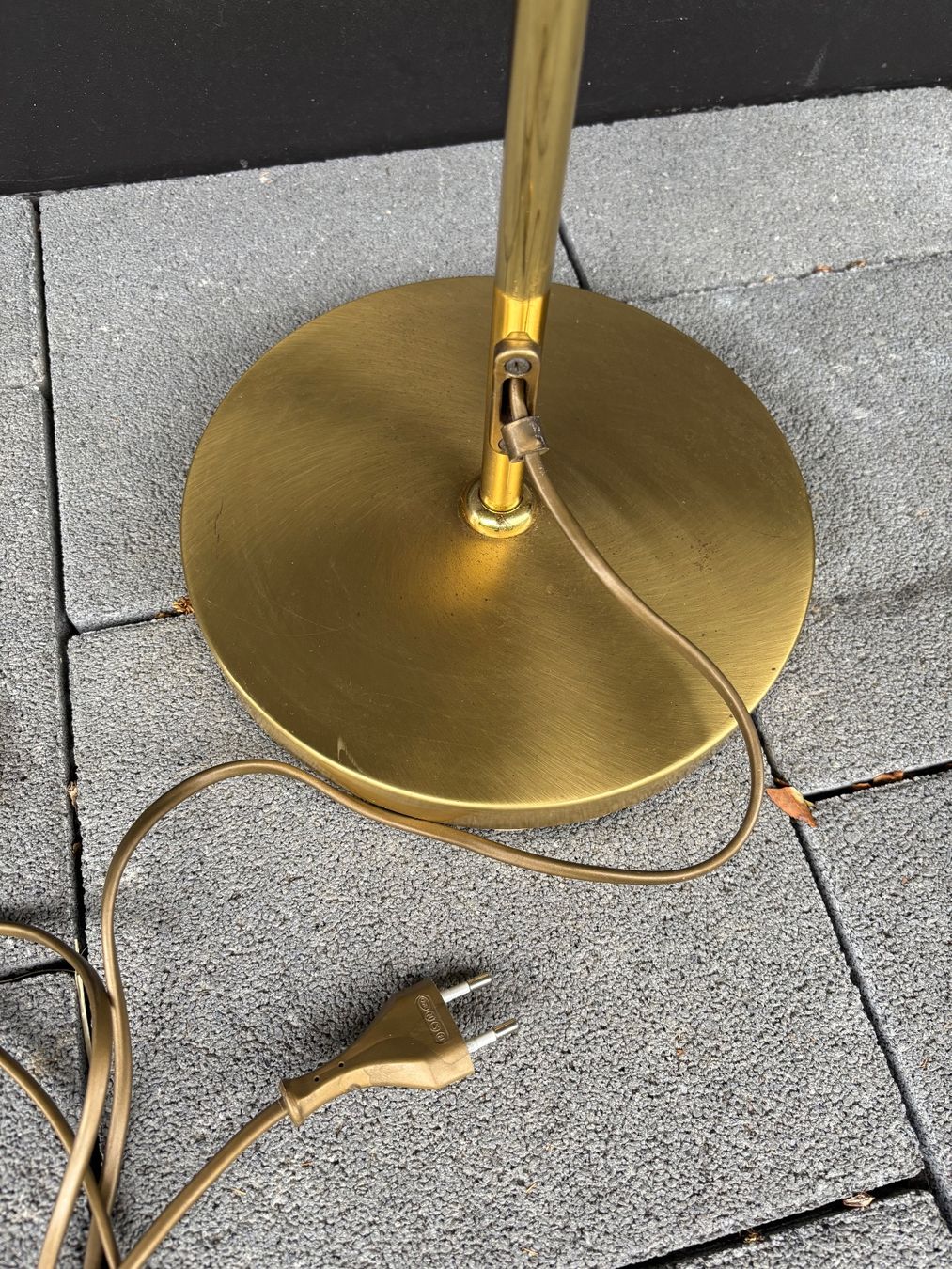 Lampade: Vintage Height-Adjustable Floor Lamp Brass Frame 70s/80s – Usato da Steinhausen venduto da ChromeVintage 6