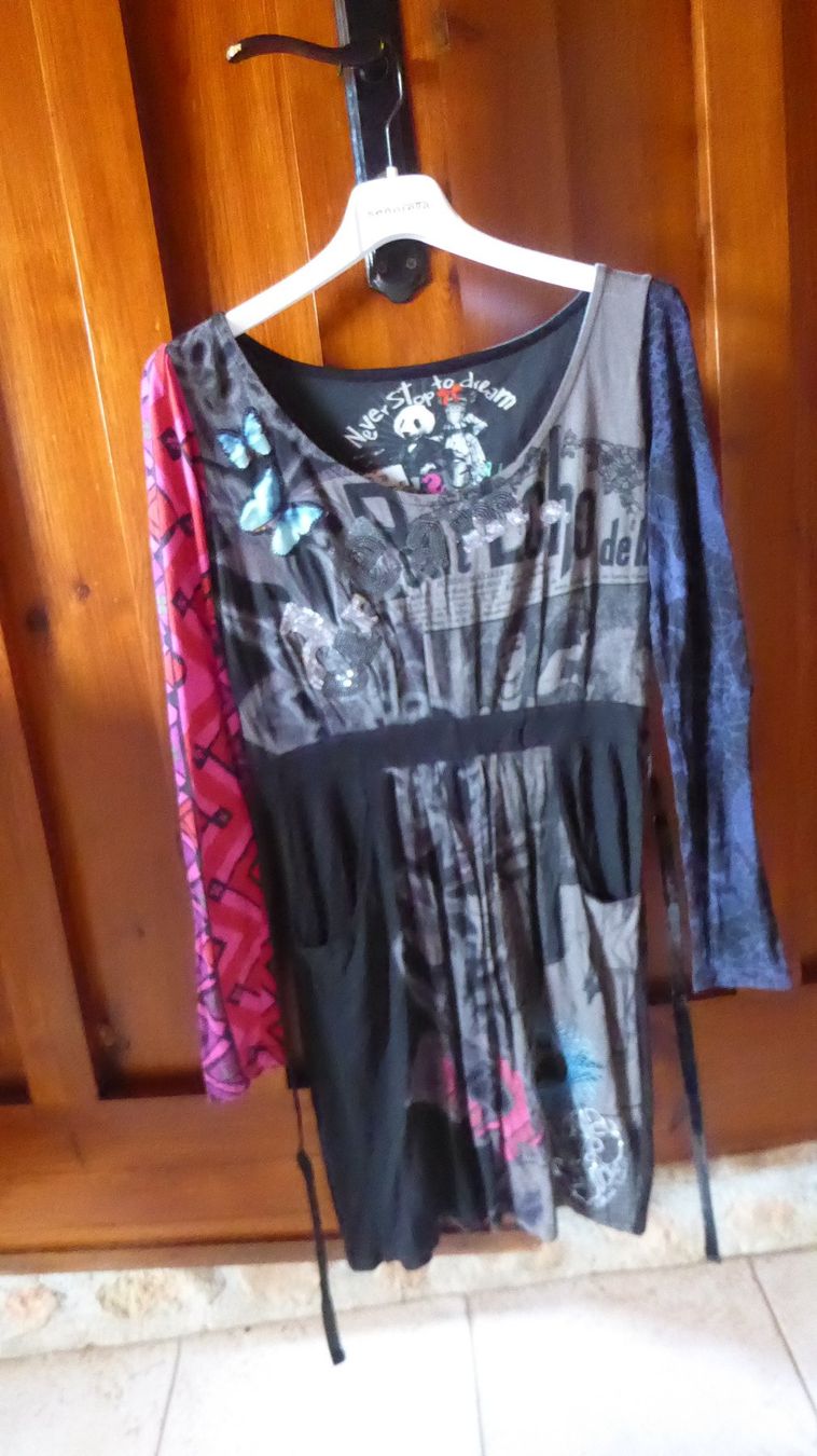 Desigual Vestiti: Desigual Kleid Gr 38/40 – Usato da Sargans venduto da Benziner