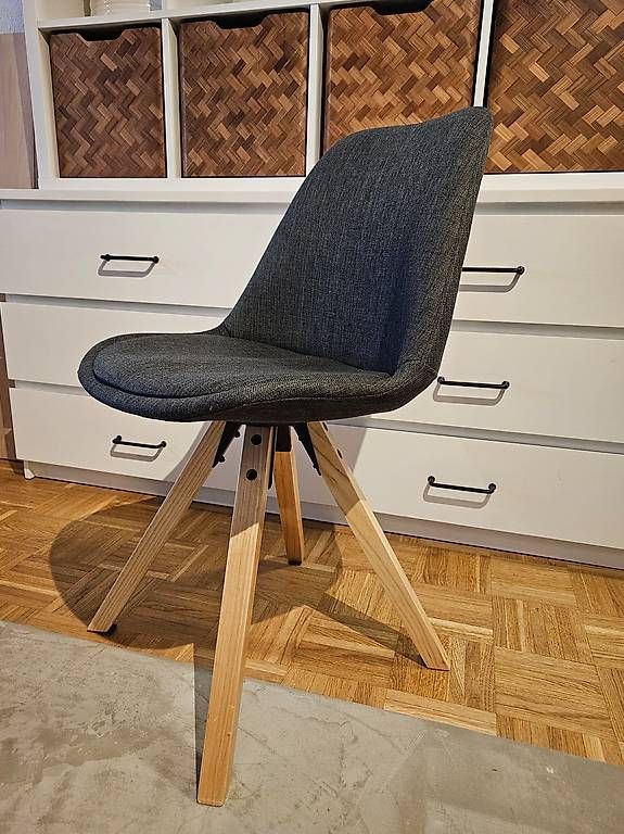 Sedie: Chaises 4x – Usato da Romont FR venduto da MCseptya 1