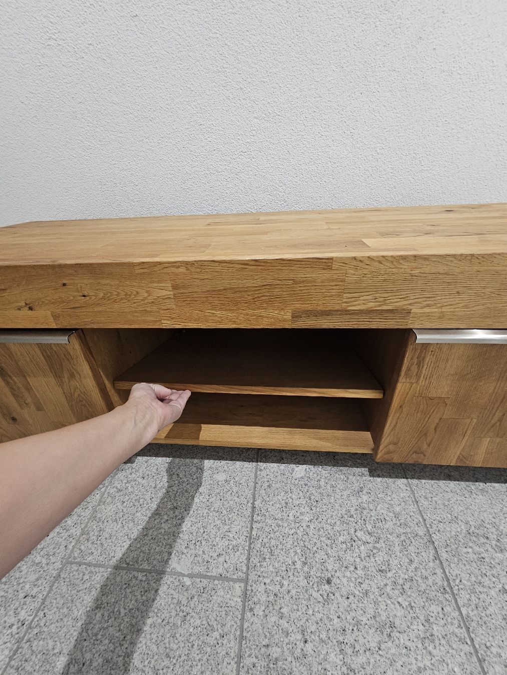 Mobili TV: Massivholz Wildeiche Lowboard – Usato da Alpnach Dorf venduto da gal.a 1