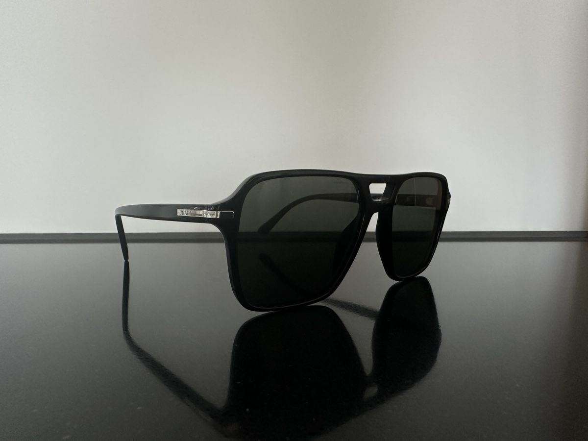 Prada Occhiali & Lenti: Prada Sonnenbrille inklusive Case/Etui. – Usato da Bern venduto da scng 2