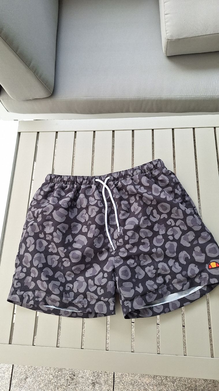 Ellesse Pantaloni: Badeshorts, Ellesse Grösse S – Usato da Zürich venduto da Sibili