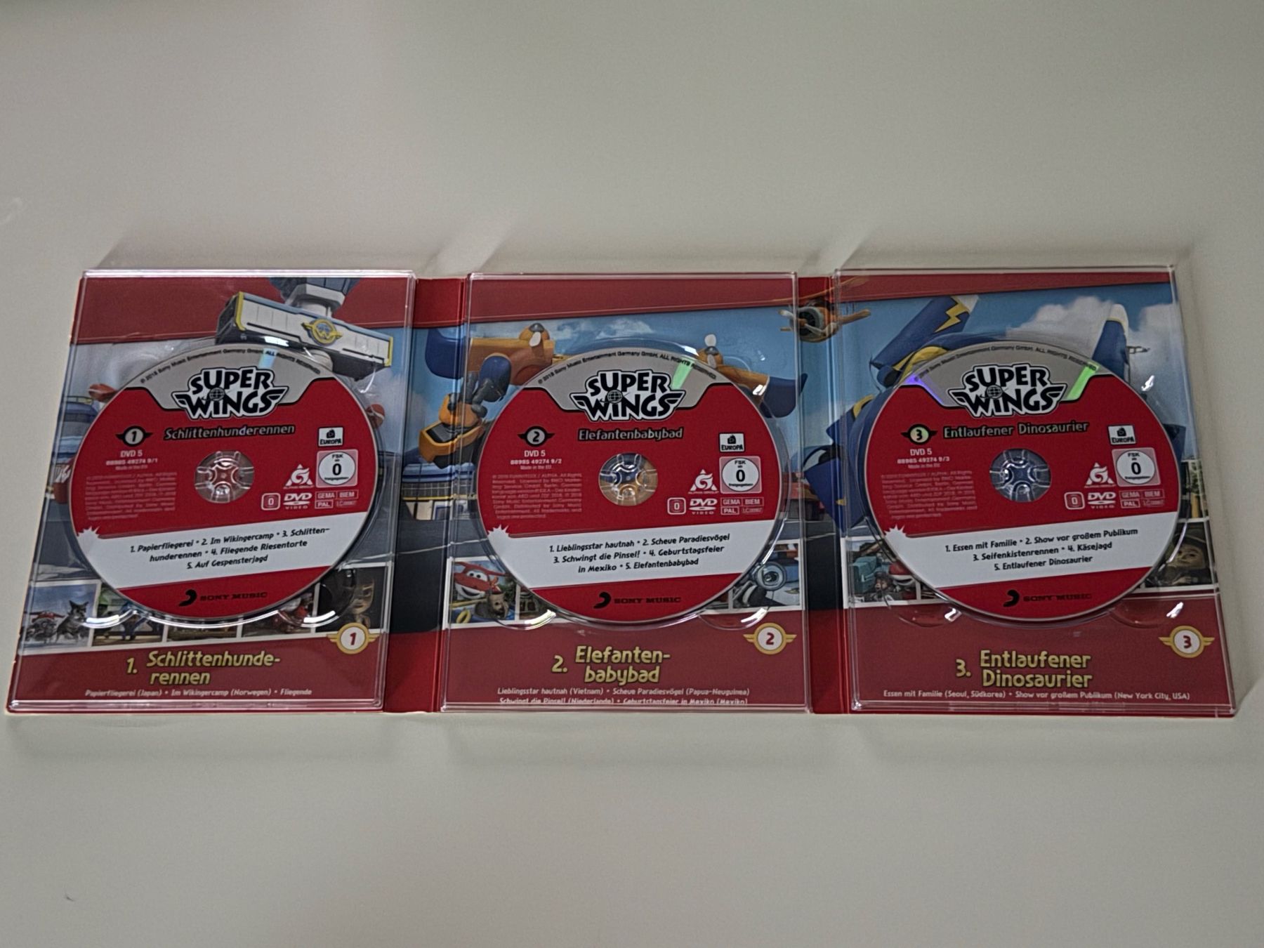Tutti i DVDs: Super Wings Box 3 DVDs 15 Abenteuer in einer Box – Usato da Altstätten SG venduto da sheamus 2