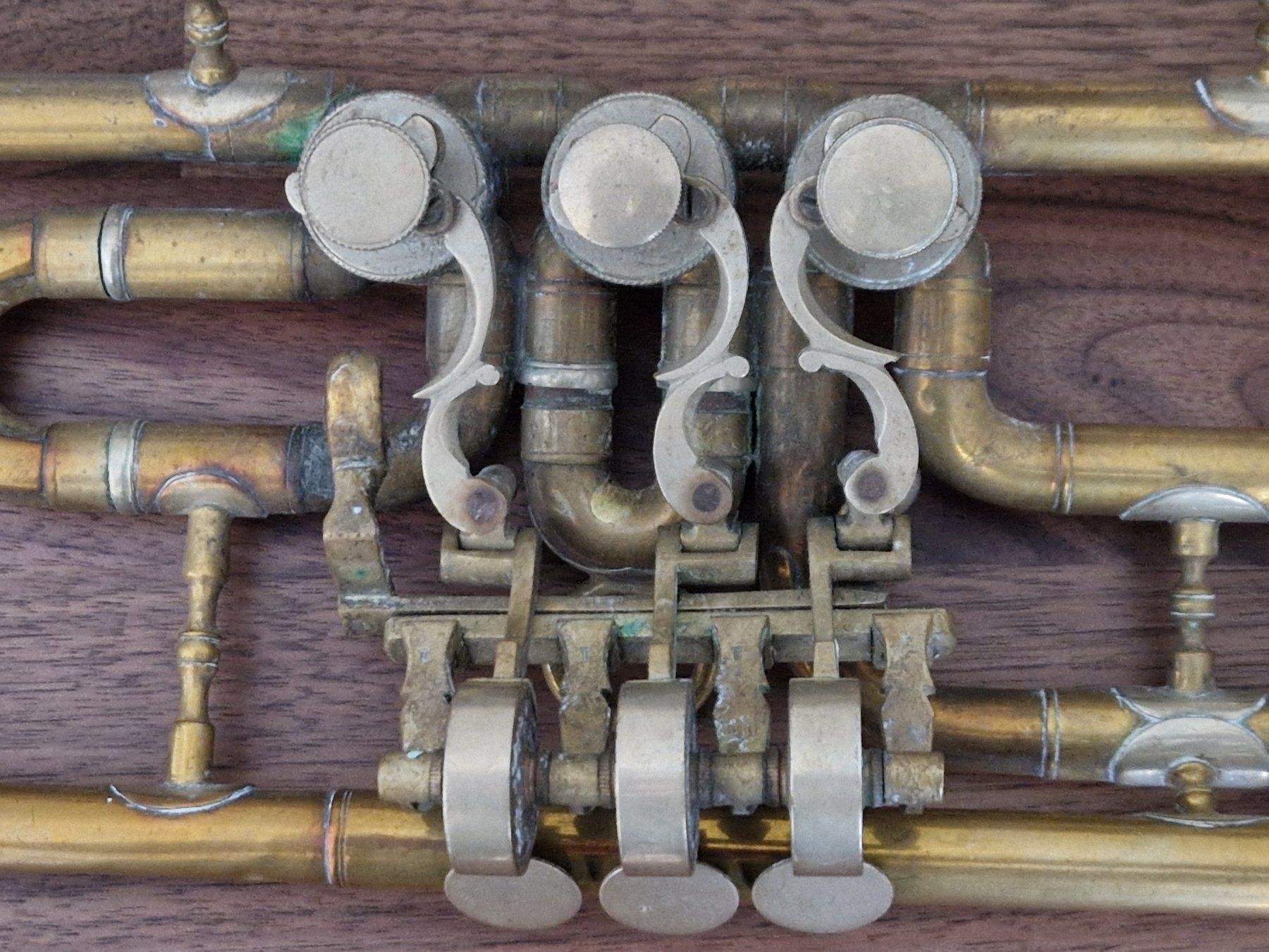 Strumenti musicali: Antike, zerbeulte Drehventiltrompete aus Messing – Usato da Burgdorf venduto da gre_2ftz 4