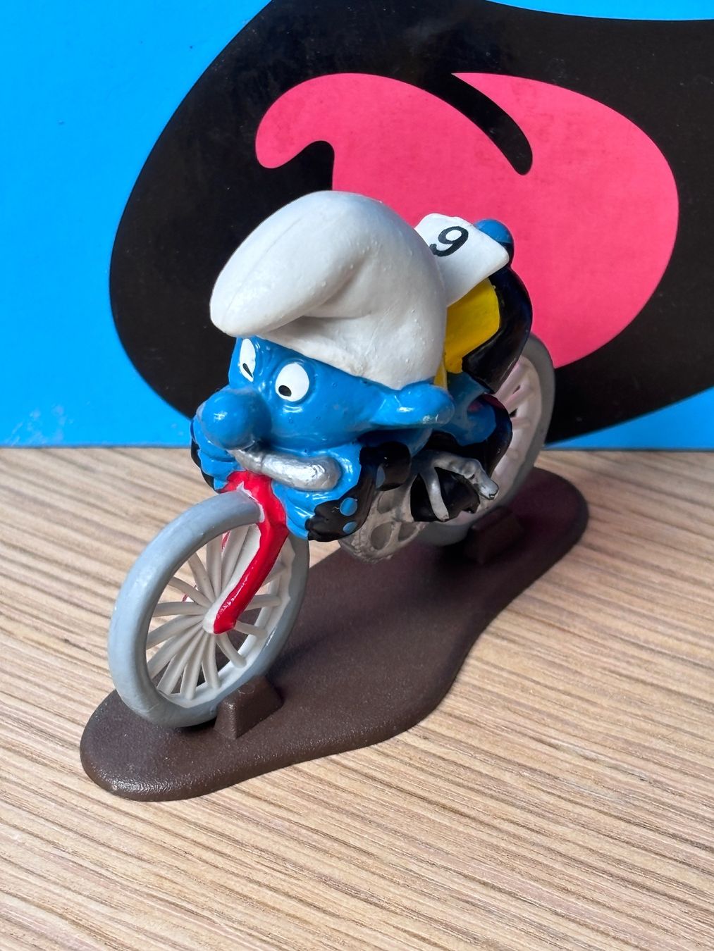 Schleich Statuette: Rennvelo-Schlumpf – Usato da Lyss venduto da Duckszone