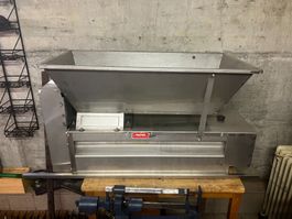 Motorbetriebene Abbeermaschine aus Edelstahl