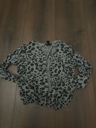 Damen Strickjacke Leo-Muster grau Grösse M guter Zustand