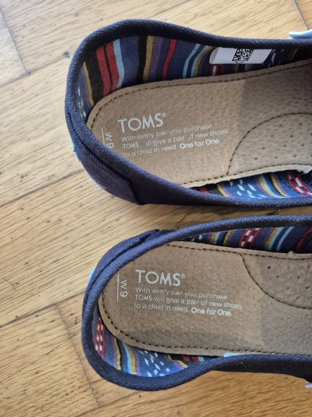 Scarpe da donna: TOMS Schwarz Grösse 9 – Usato da Malters venduto da deborah__ 2