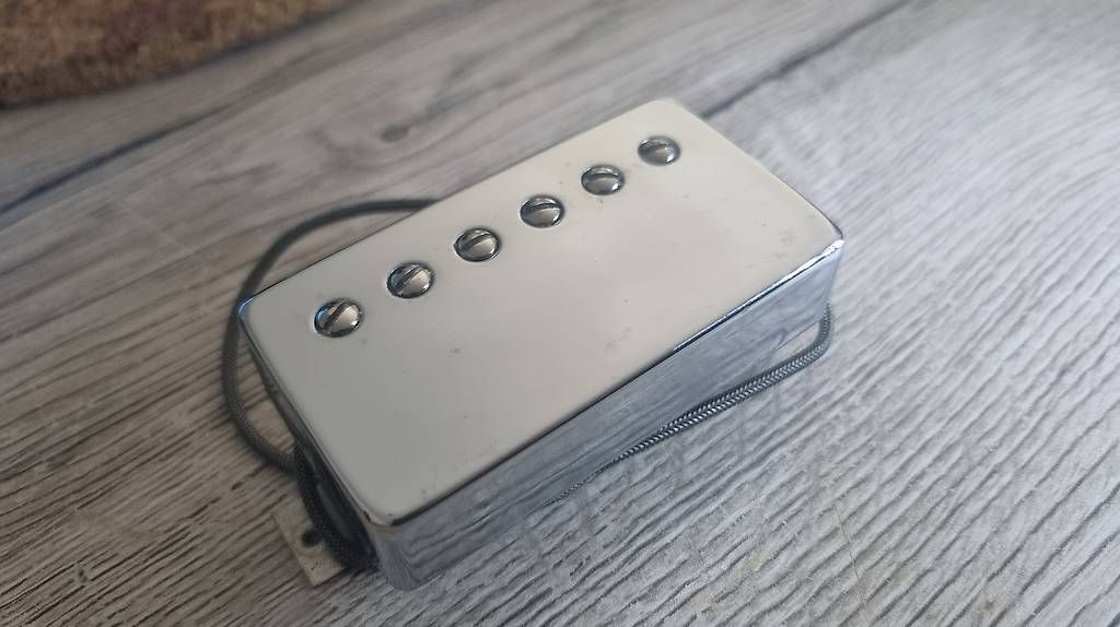 Strumenti musicali: Steve Stevens Bare Knuckle – Usato da Vionnaz venduto da HERCE 1