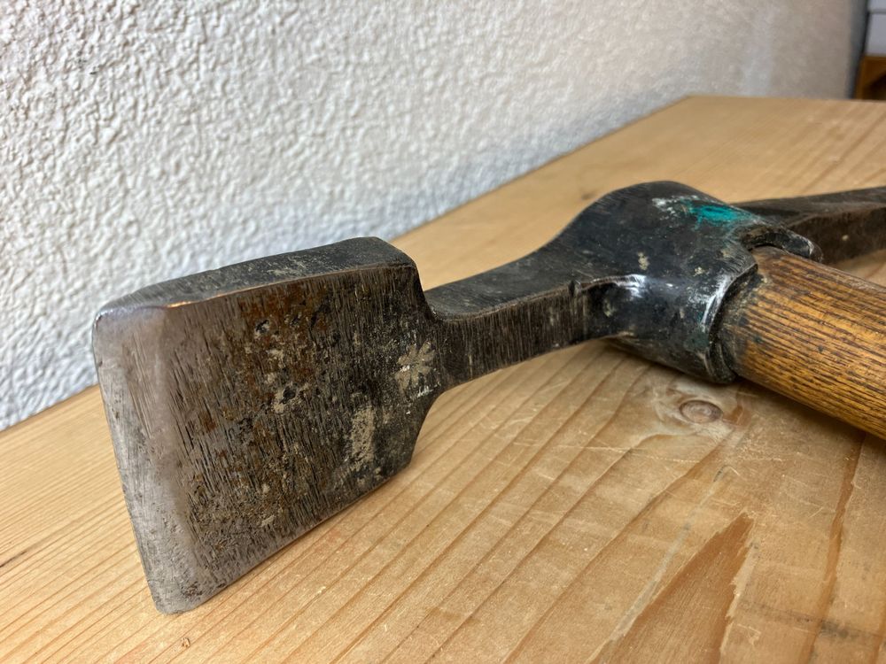 VITO Pflasterhammer Aus Stahl - Perfekt Für Pflasterarbeiten Und Bordsteine