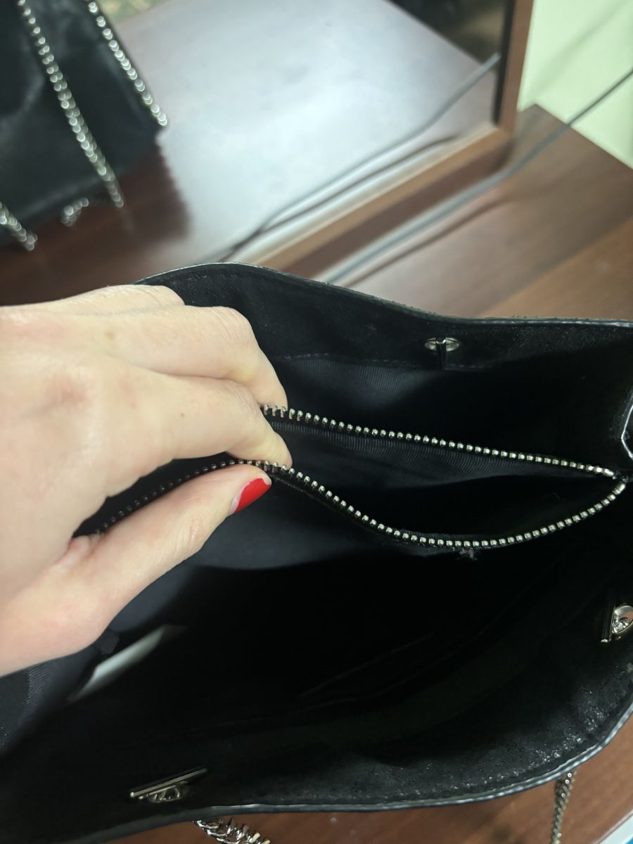 Zara Taschen für Damen: Zara Stylish Black Studded Shoulder Bag With Chain – Neu (gemäss Beschreibung) aus Genève von Bella_909 2