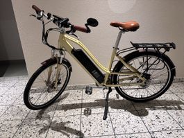 E-Bike Gadis e-joe Damenvelo beige mit LCD Anzeige 7 Gang