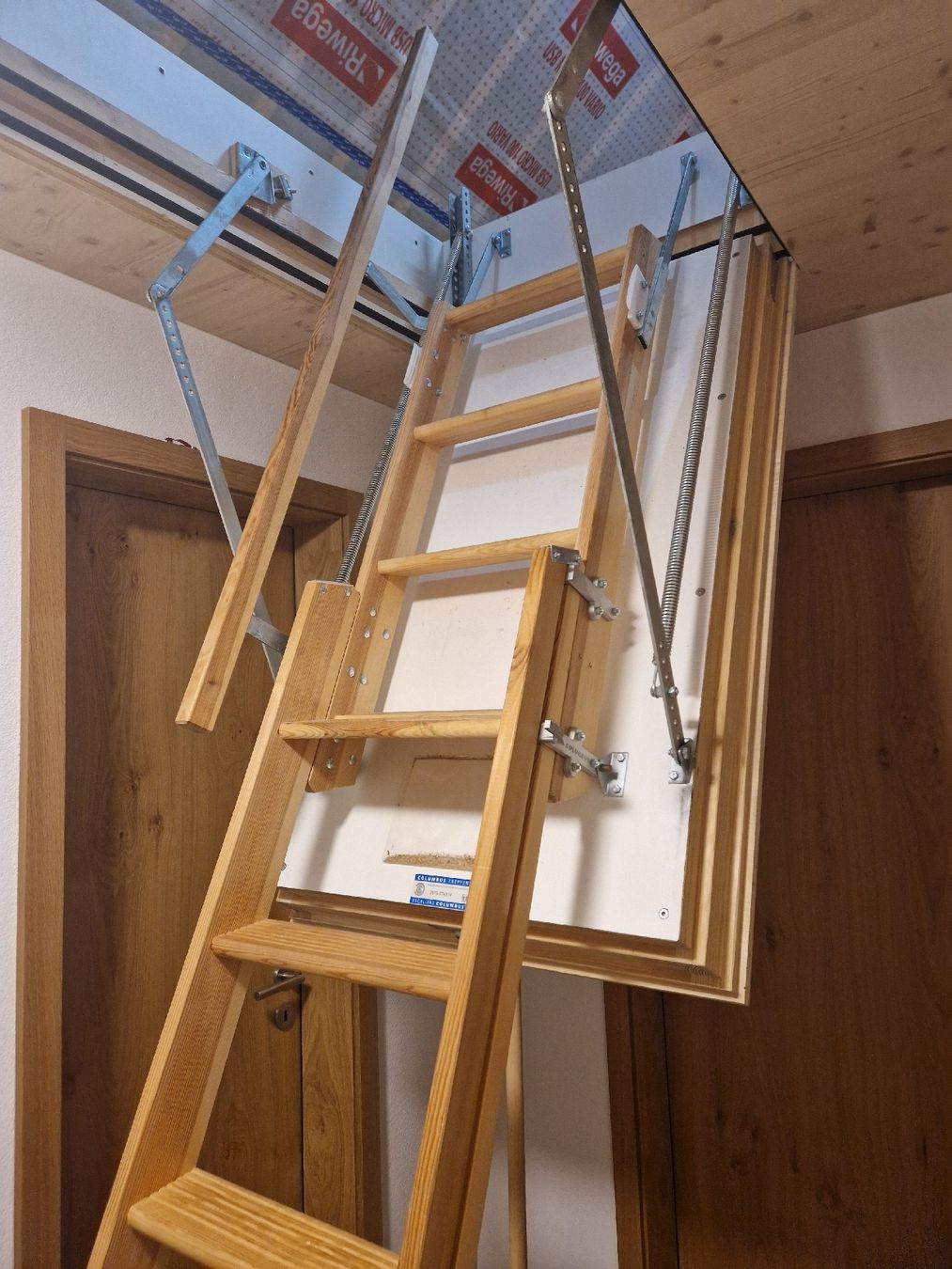 Treppen: Estrichtreppe Columbus – Gebraucht aus Appenzell von thi_8wmj 6