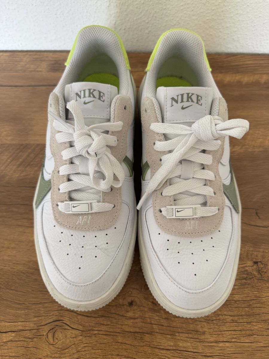 Nike Damenschuhe: Nike Air Force 1 PLT.AF. ORM Blanc Oil Vert, taille 39 – Gebraucht aus Brügg BE von Goob 3