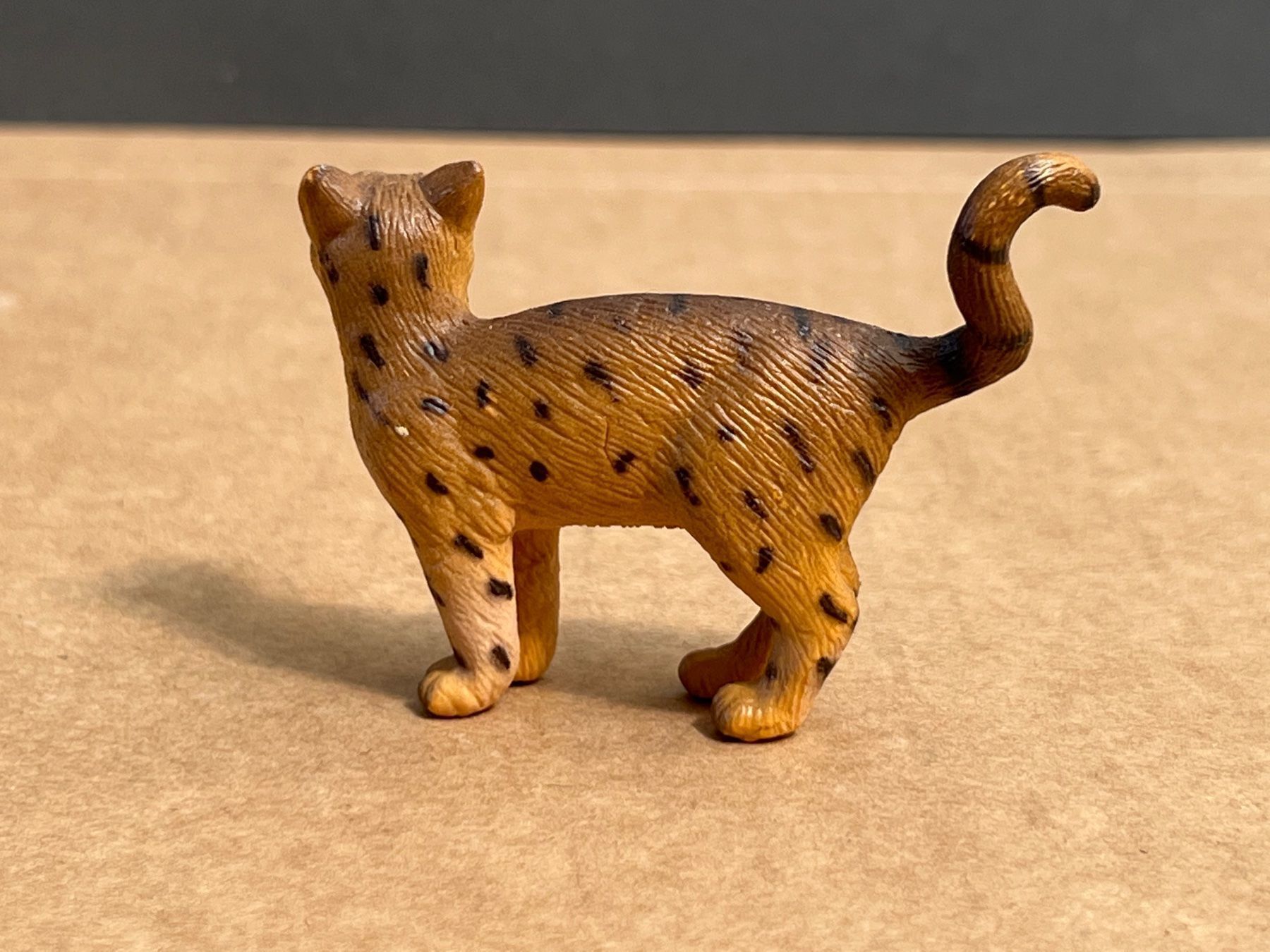 Schleich Statuette: Schleich 16654 Bengal Katze Bengalkatze – Usato da Ennetbaden venduto da mapa05 4