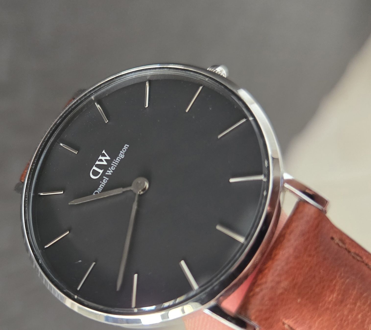 Daniel Wellington Uhren: Daniel Wellington Damenuhr – Gebraucht aus Wetzikon ZH von TingTong1