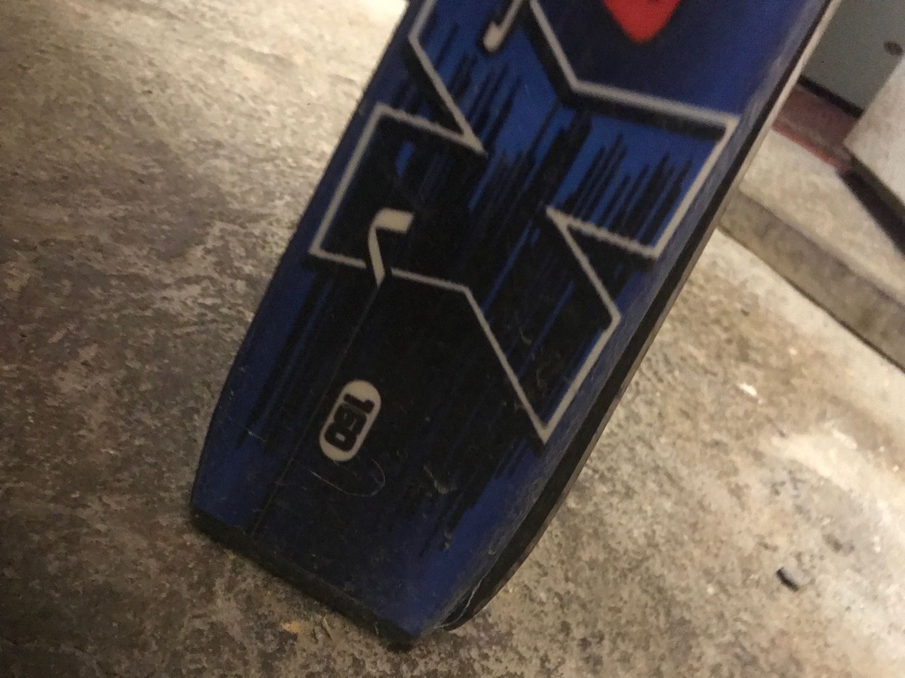Atomic Sci: x-Carve Atomic Damenski – Usato da Solothurn venduto da Spicar 4