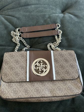 Guess Tasche neuwertig