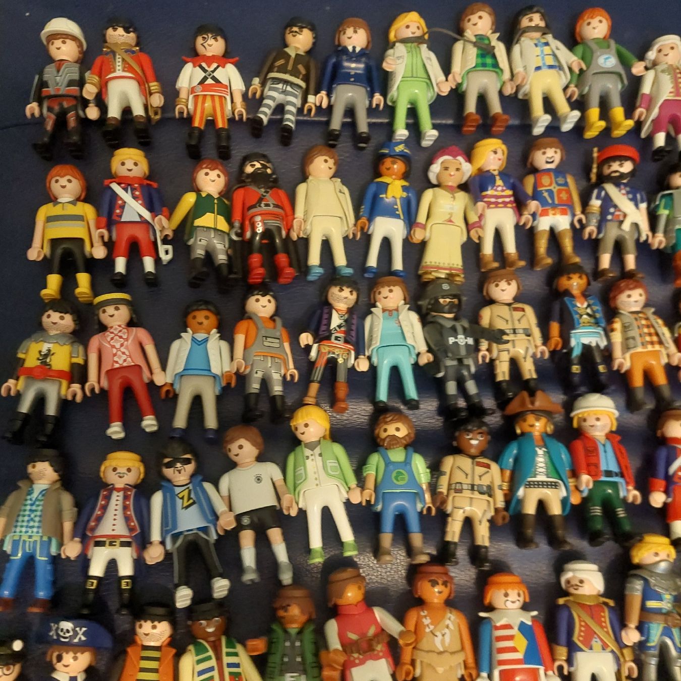 Playmobil Jouets: Playmobil Figuren 140 Stk. – D'occasion à Belp par masterdriftking 3