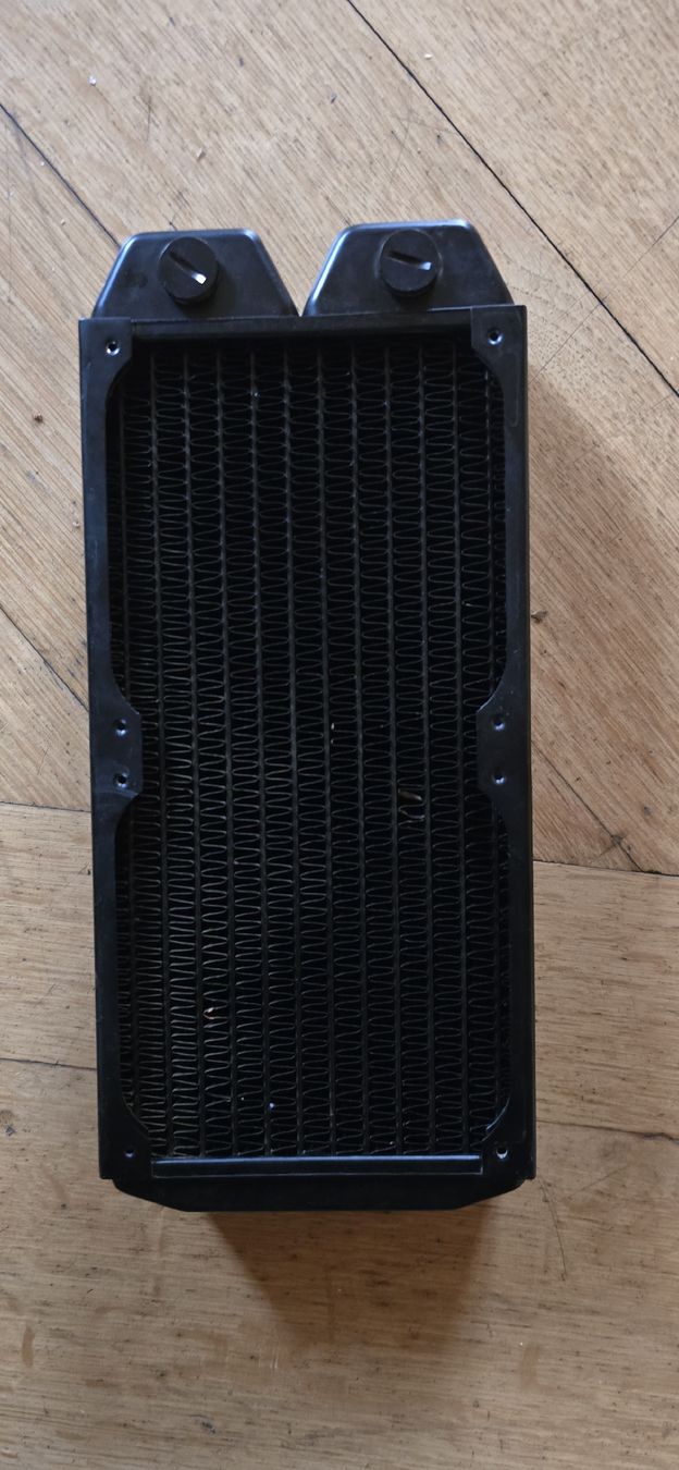 PCs: Wasserkühlung Radiator 240mm – Gebraucht aus Muri b. Bern von Sasma 2