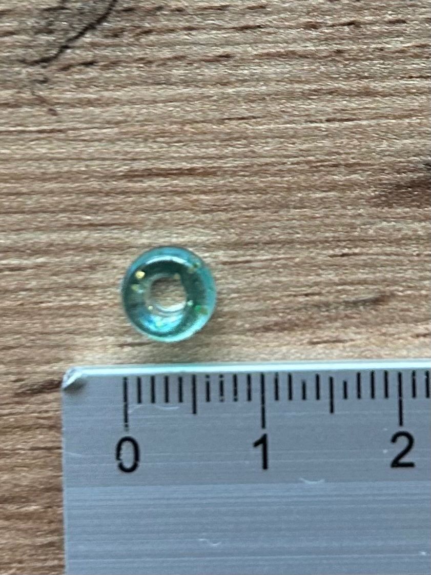 Perle (finte): Acryl Bastelperlen bunt, ca 100 Stück – Nuovo e nell'imballaggio originale da Geneve venduto da vane267 1