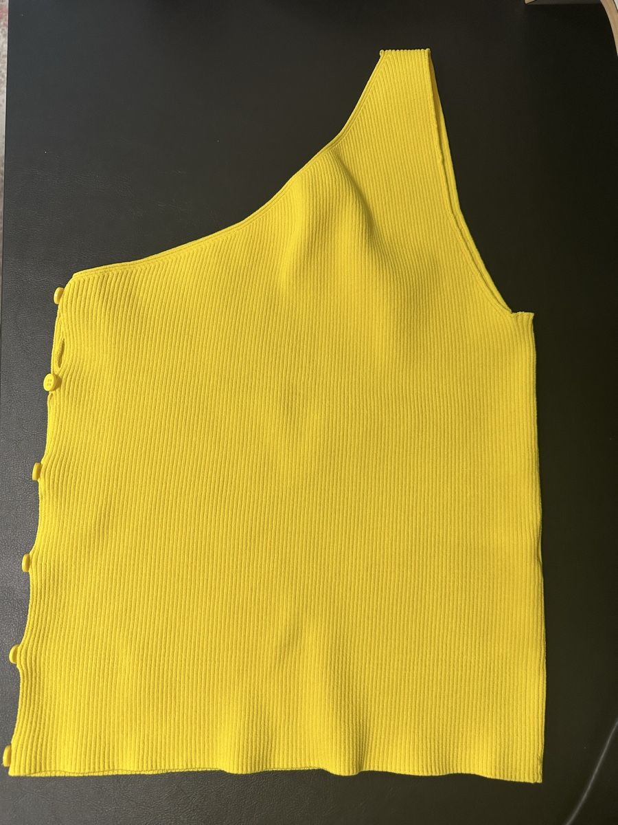 Mango Top: Mango Top Gelb Gr. M - – Nuovo (secondo la descrizione) da Glattbrugg venduto da SMusic98 1