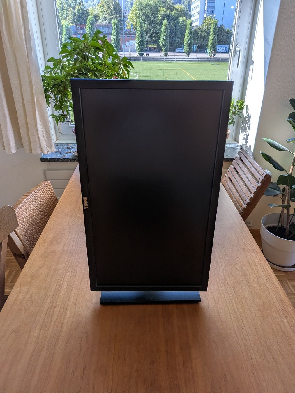 Dell Monitor: Dell Desktop Bildschirm – Usato da Zürich venduto da mosix01 1