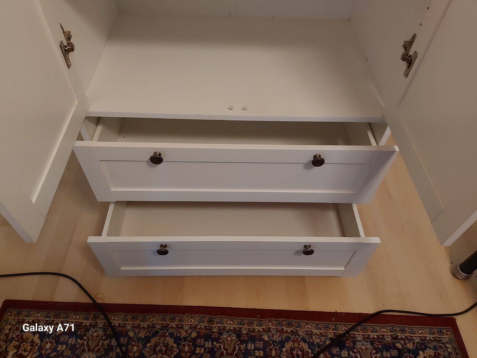 Armoires: Kleiderschrank weiss – D'occasion à Rumisberg par AaronRodgers81 2