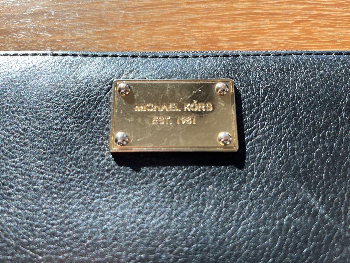 Michael Kors Portamonete: Portefeuille Michael Kors noir – Usato da Stallikon venduto da lasm 2