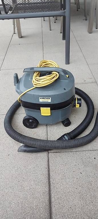 Kärcher Aspirapolveri & Accessori: Staubsauger Kärcher – Usato da Fisibach venduto da Lorobin