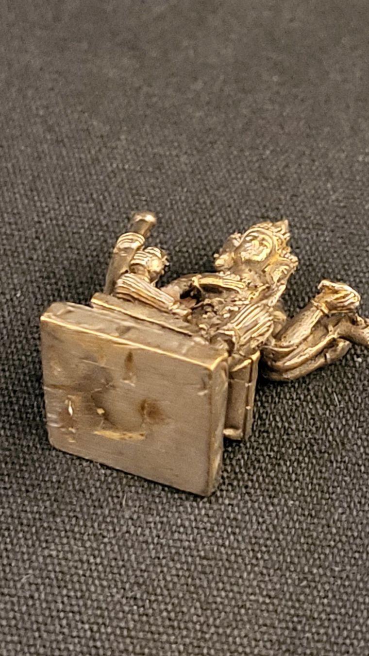 Figuren: Kleine Figur BRAHMA – Gebraucht aus Basel von spinne02 6