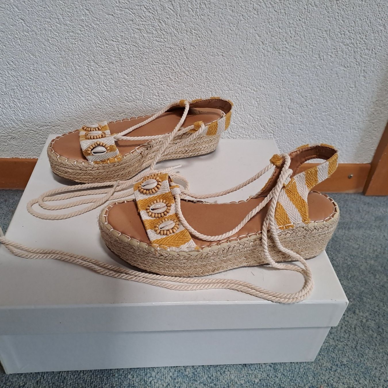 Scarpe da donna: Sandale, Marke Acti-V, Gr. 38 – Usato da Frauenfeld venduto da Andadaa