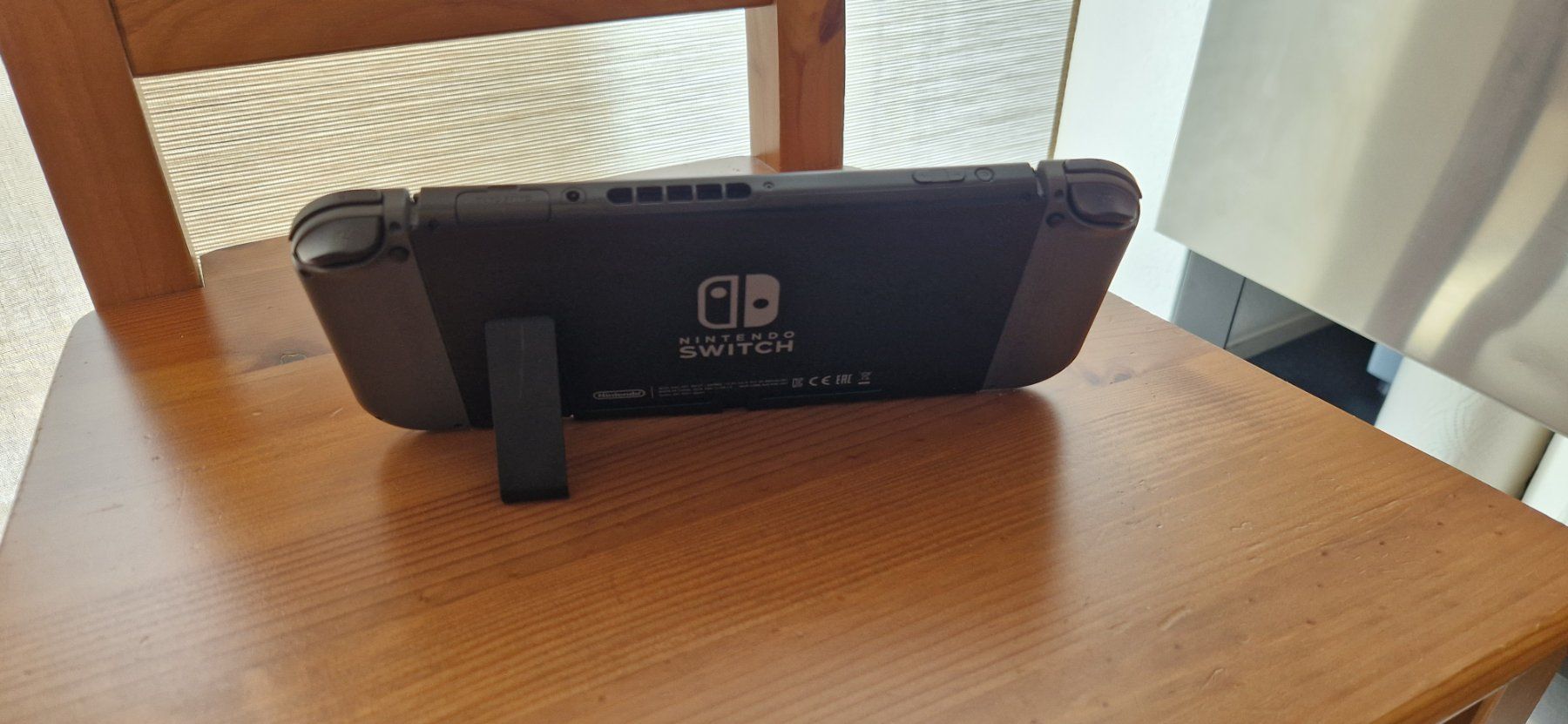 Nintendo Console: Console Nintendo Switch grise – Nuovo (secondo la descrizione) da Fleurier venduto da Tortue26 4
