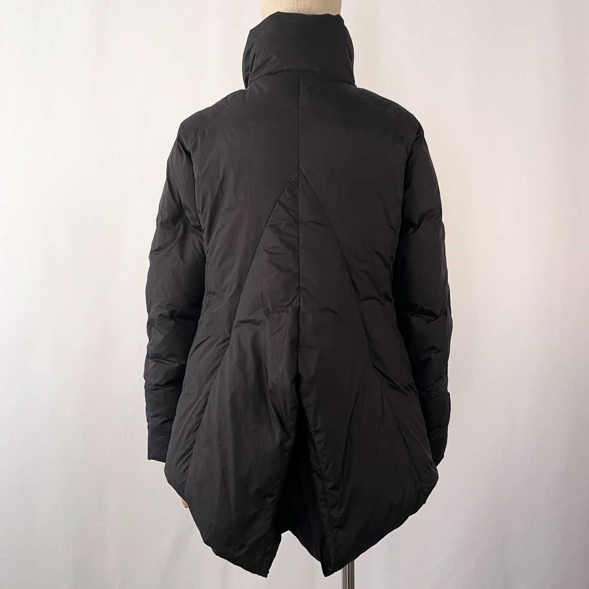 Rundholz Giacche: RUNDHOLZ Down Jacket – Nuovo (secondo la descrizione) da Emmen venduto da Avviivva_Com2023 4