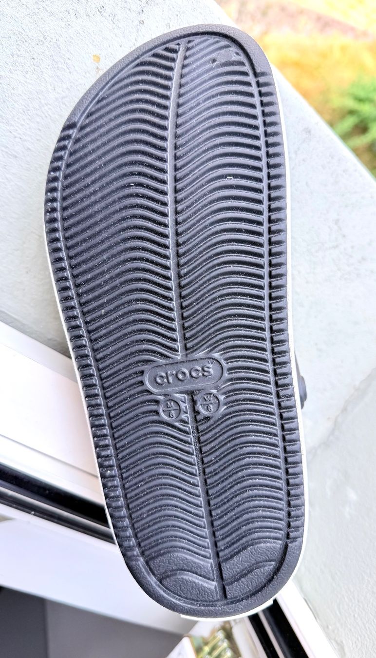 Crocs Scarpe da uomo: Crocs Off Court Clog, 38-39 – Nuovo (secondo la descrizione) da Lucens venduto da gardur 2