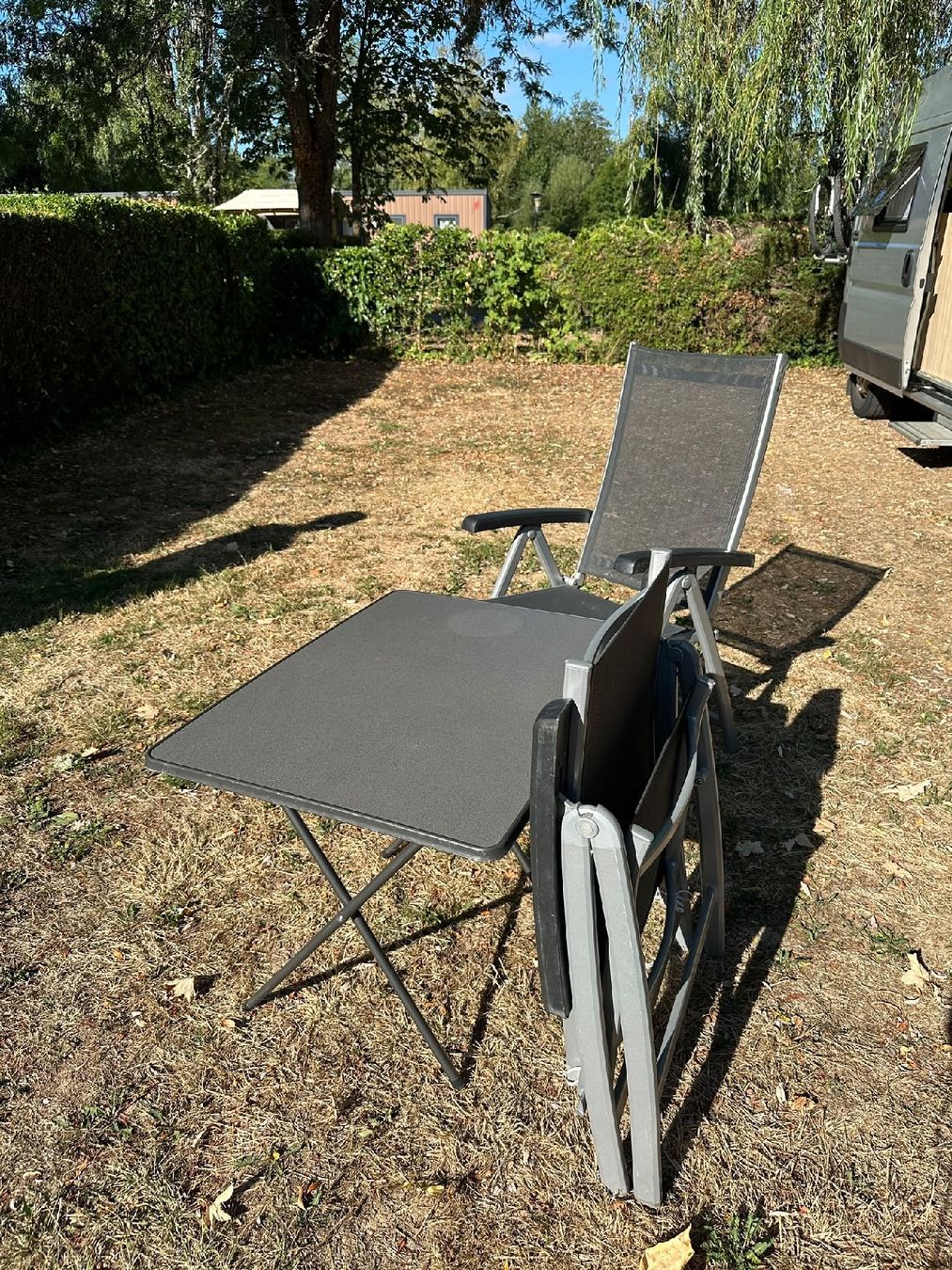 Tischset: Gartentisch und Stuhl Set Alu dunkelgrau gebraucht – Gebraucht aus Hedingen von ber_9t8m 2