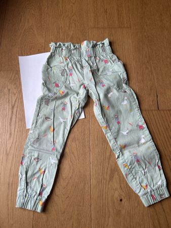 Tchibo Schlupfhose Grösse 110/116 mit Tiermotiv neuwertig