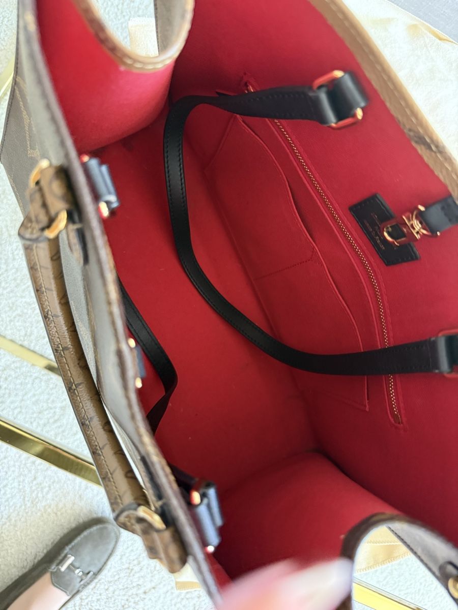 Louis Vuitton Borse da donna: OnTheGo Tote Reverse Monogram Giant MM – Usato da Frauenfeld venduto da fio_wnc9 7