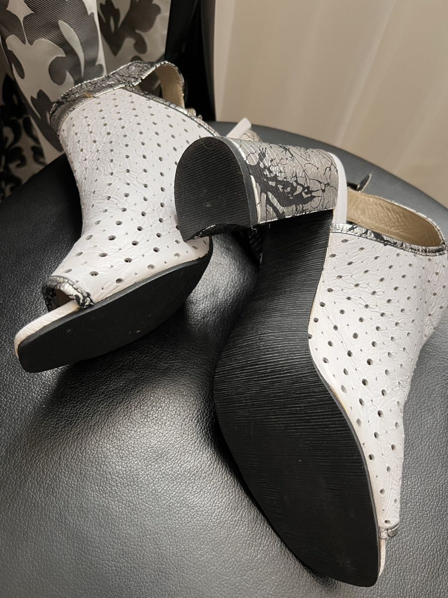 Damenschuhe: Stiefeletten Sommer 38 – Gebraucht aus St. Margrethen SG von Lillicasso 3
