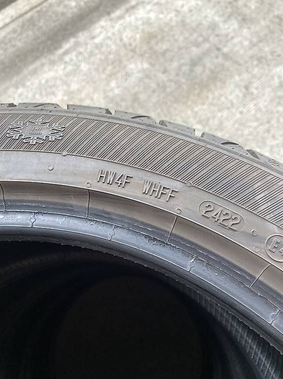 Pneumatici & Ruote complete: 225/45/18 Platin Winterreifen  – Usato da Frasnacht venduto da nobloff 5